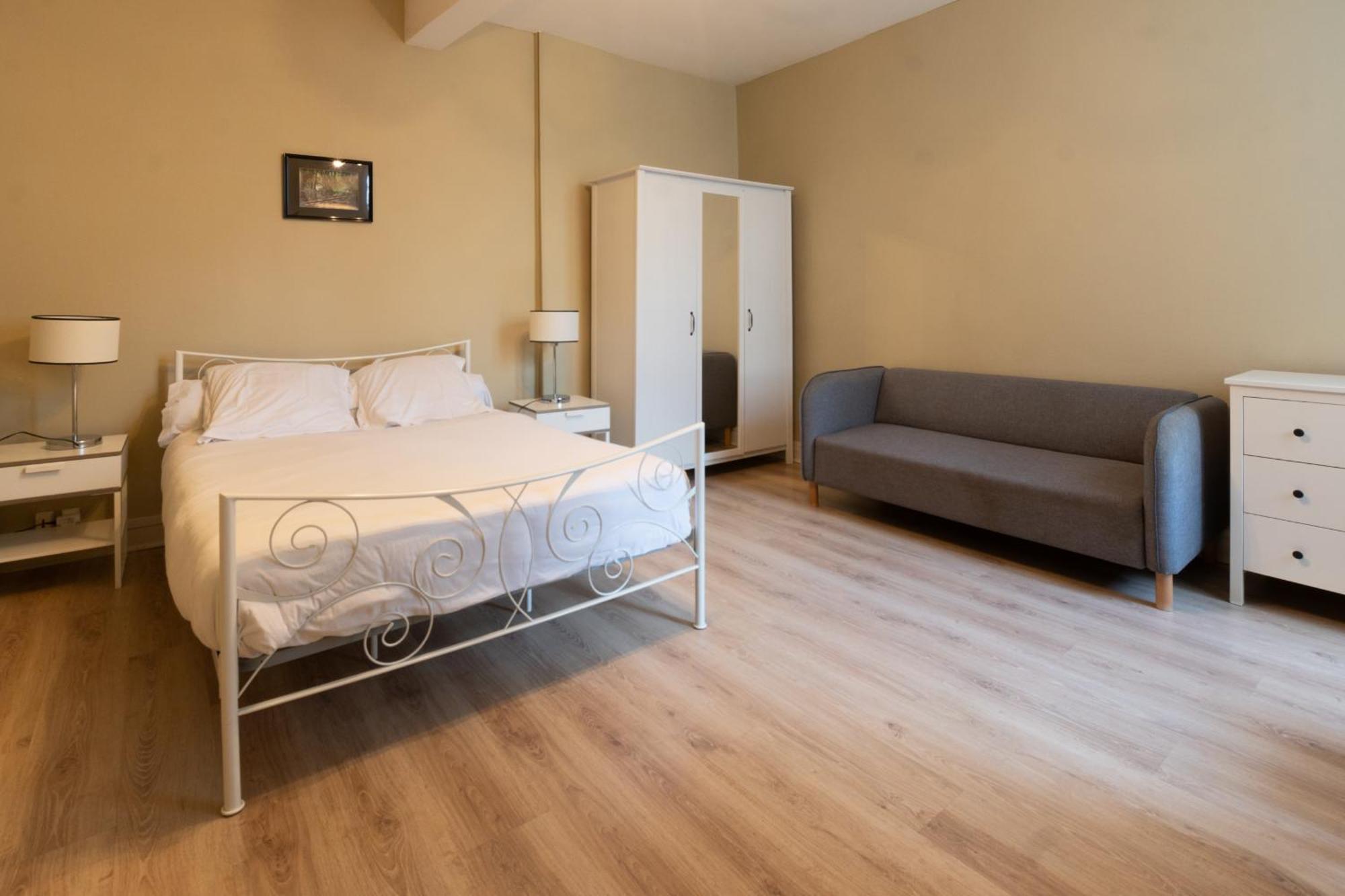 Logements A 2 Petits Pas Баньер-де-Бигор Экстерьер фото